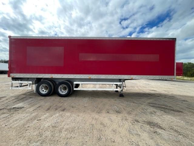 2011 Maxitrans 16P Dry Van Red