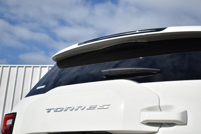 2024 KGM SsangYong Torres Ultimate J116 MY25 AWD Grand White