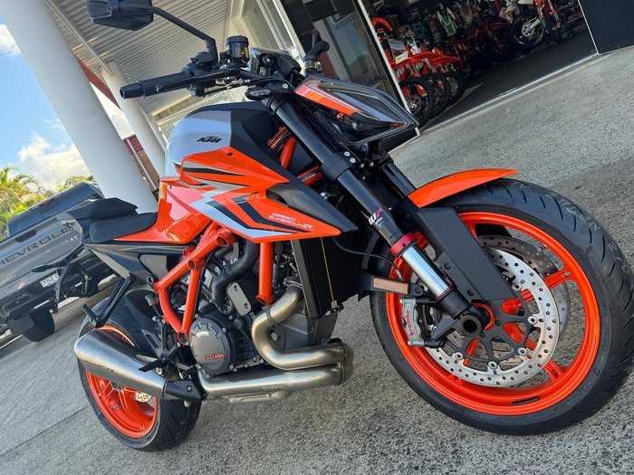 2022 KTM 1290 Super Duke R