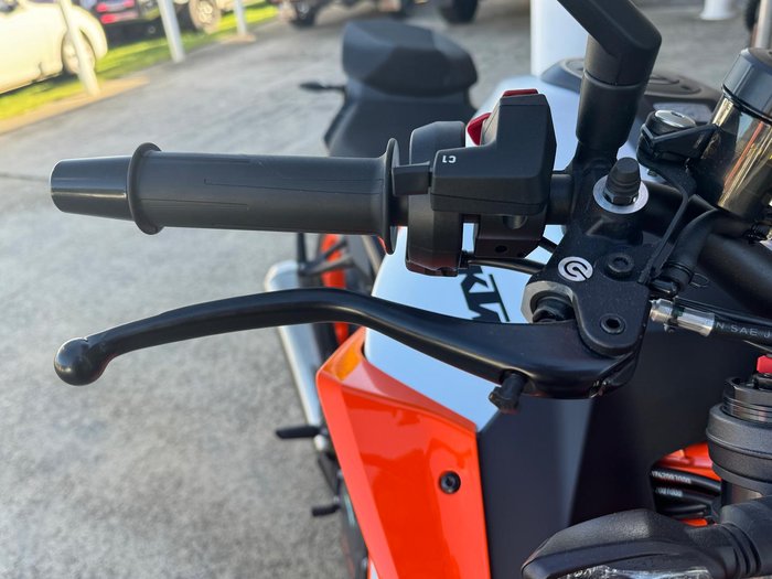 2022 KTM 1290 Super Duke R