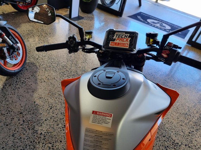 2022 KTM 1290 Super Duke R