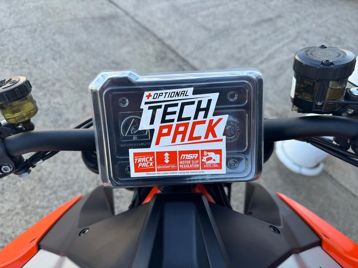 2022 KTM 1290 Super Duke R