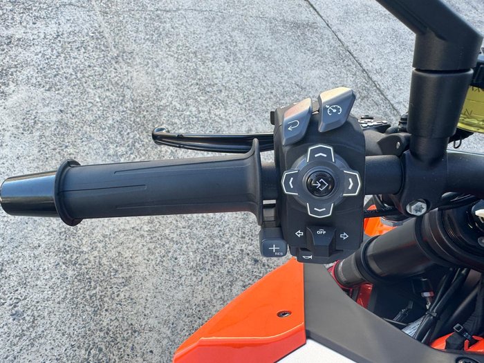 2022 KTM 1290 Super Duke R Super Duke