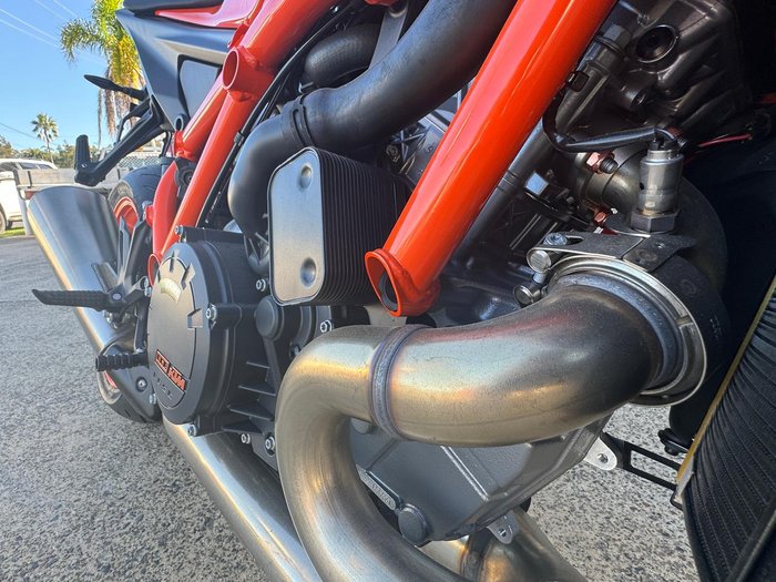 2022 KTM 1290 Super Duke R