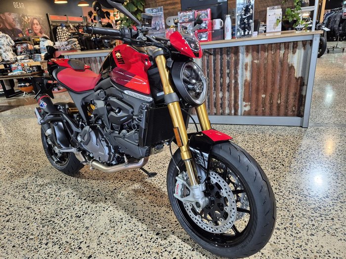 2025 Ducati Monster SP