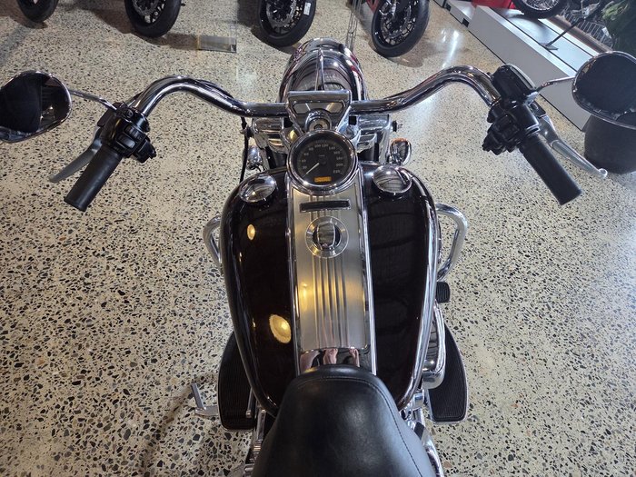 2011 Harley-Davidson Road King Classic 1690 (FLHRC)