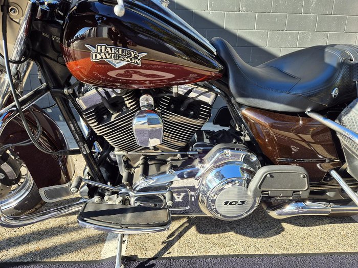 2011 Harley-Davidson Road King Classic 1690 (FLHRC) 