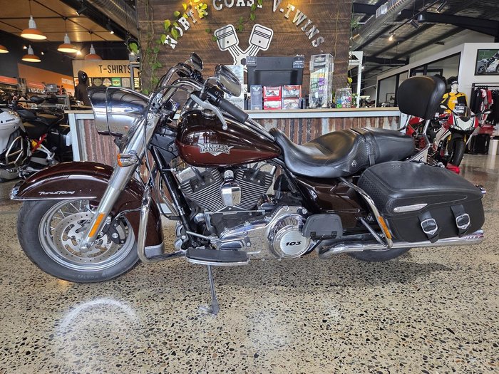 2011 Harley-Davidson Road King Classic 1690 (FLHRC)