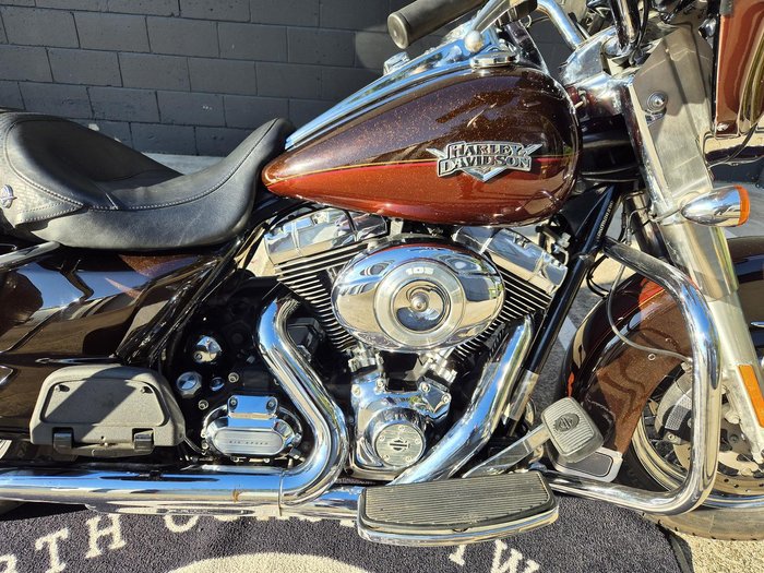 2011 Harley-Davidson Road King Classic 1690 (FLHRC) 