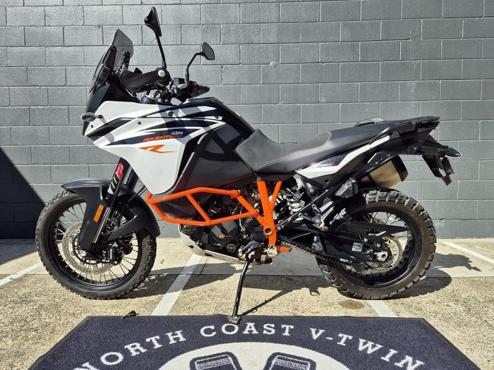 2017 KTM 1090 Adventure R Adventure Orange