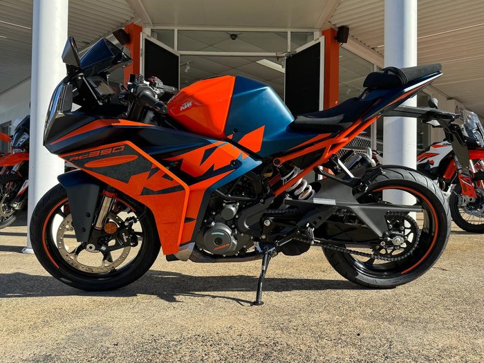 2023 KTM RC 390 RC Blue