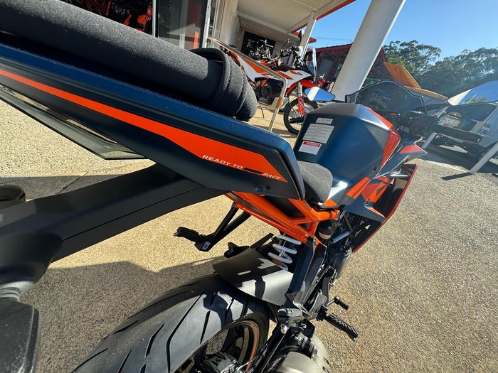 2023 KTM RC 390 RC Blue