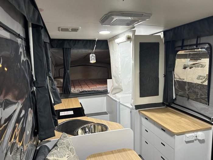 2024 Goldstream Wing 3 St King Premium