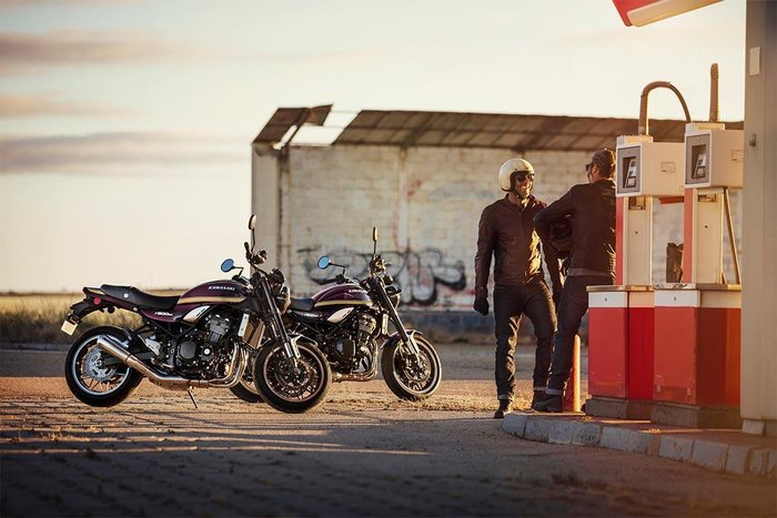 2024 Kawasaki Z900RS (Z900C) Z Red