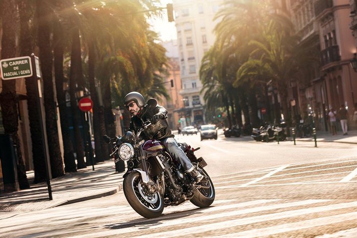 2024 Kawasaki Z900RS (Z900C) Z Red
