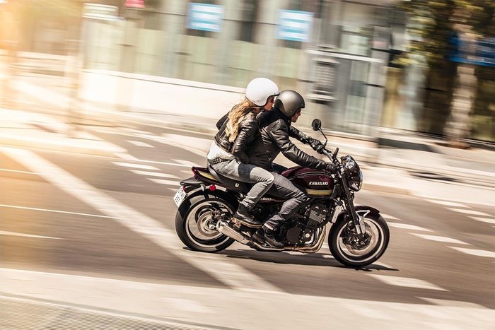 2026 Kawasaki Z900RS (Z900C) Z Red
