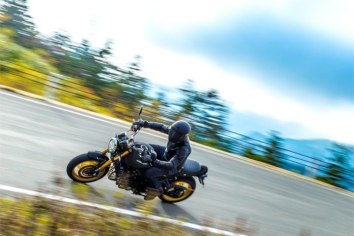 2024 Kawasaki Z900RS SE Z Black