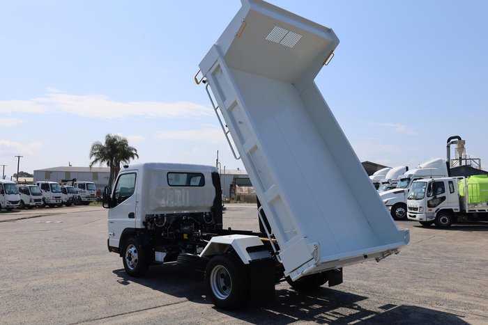 2025 Fuso Canter 815 Tipper Manual White