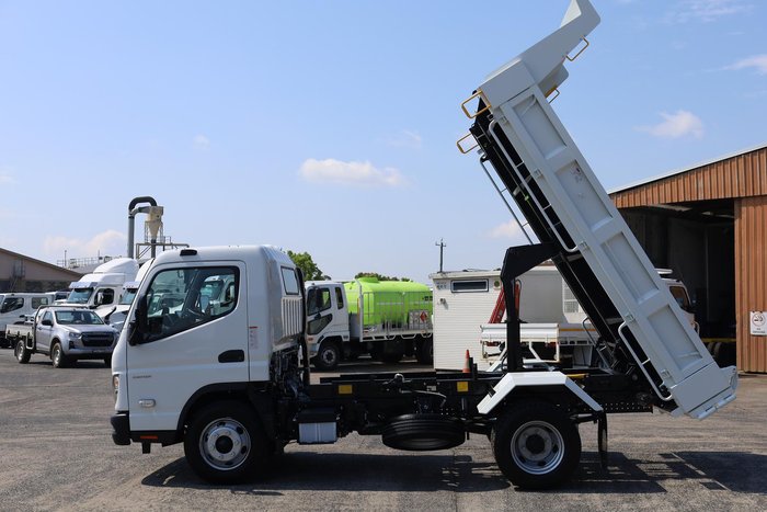 2025 Fuso Canter 815 Tipper Manual White