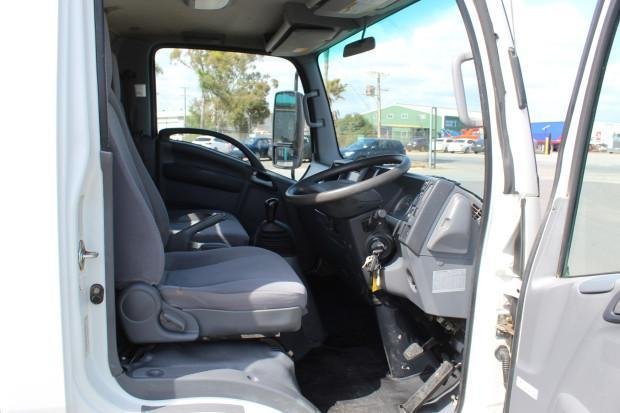 2015 Isuzu Npr 45 155