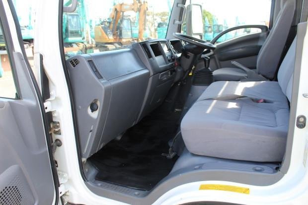 2015 Isuzu Npr 45 155
