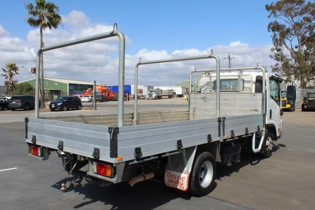 2015 Isuzu Npr 45 155