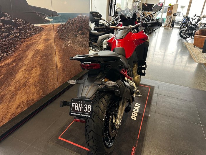 2022 Ducati Multistrada V4S Multistrada Red