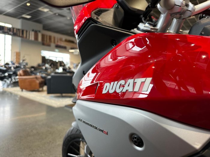 2022 Ducati Multistrada V4S Multistrada Red