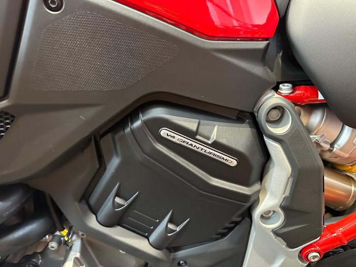 2022 Ducati Multistrada V4S Multistrada Red