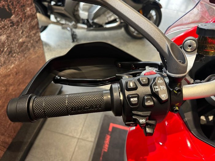 2022 Ducati Multistrada V4S Multistrada Red