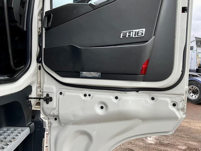 2019 Volvo Fh 600 Globetrotter Been On Volvo Gold Maint $150000+Gst VOLVO FH 600 XHSL CAB WHITE