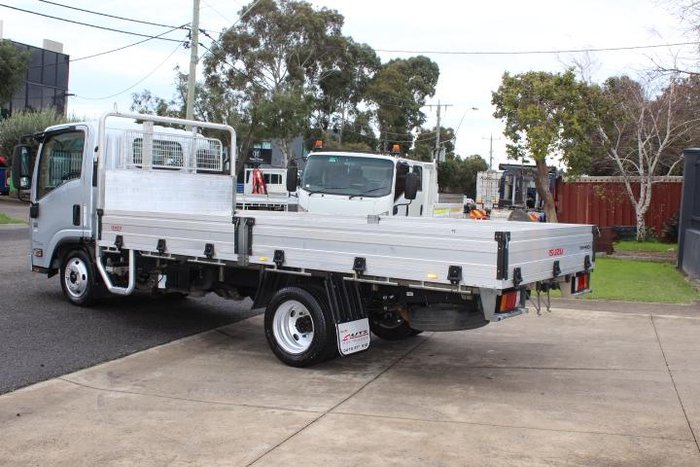 2022 Isuzu N Series