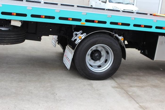 2025 Fuso Fighter 1424 WHITE