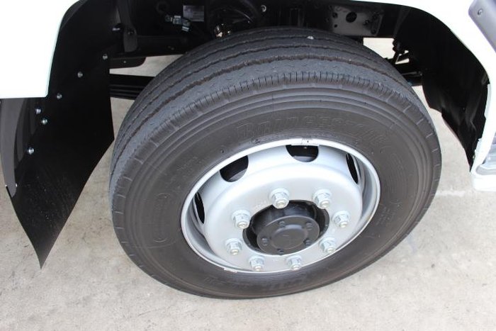 2025 Fuso Fighter 1424 WHITE