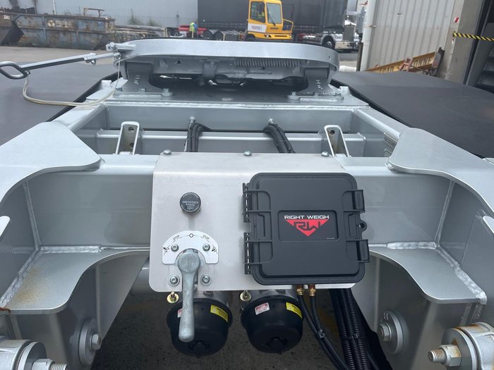 FWR Tandem Axle Converter Dolly