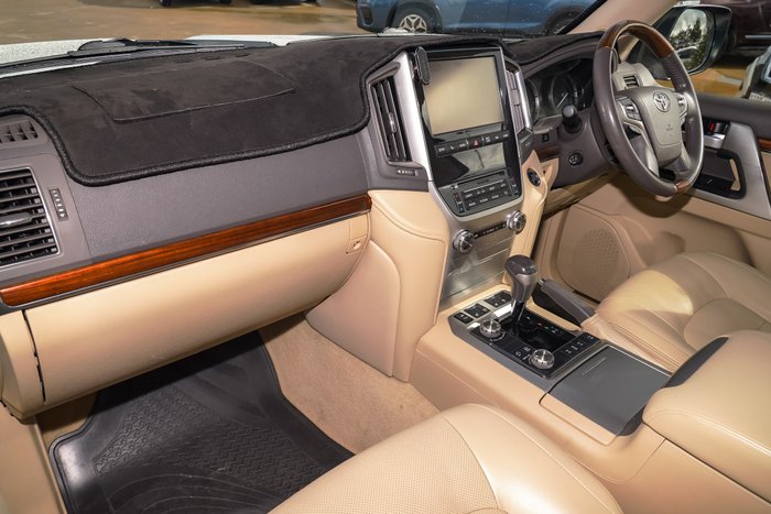 2016 Toyota Landcruiser Sahara
