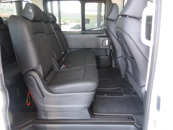 2024 Hyundai STARIA Highlander