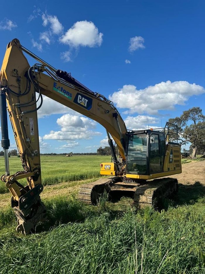 2018 Caterpillar 323