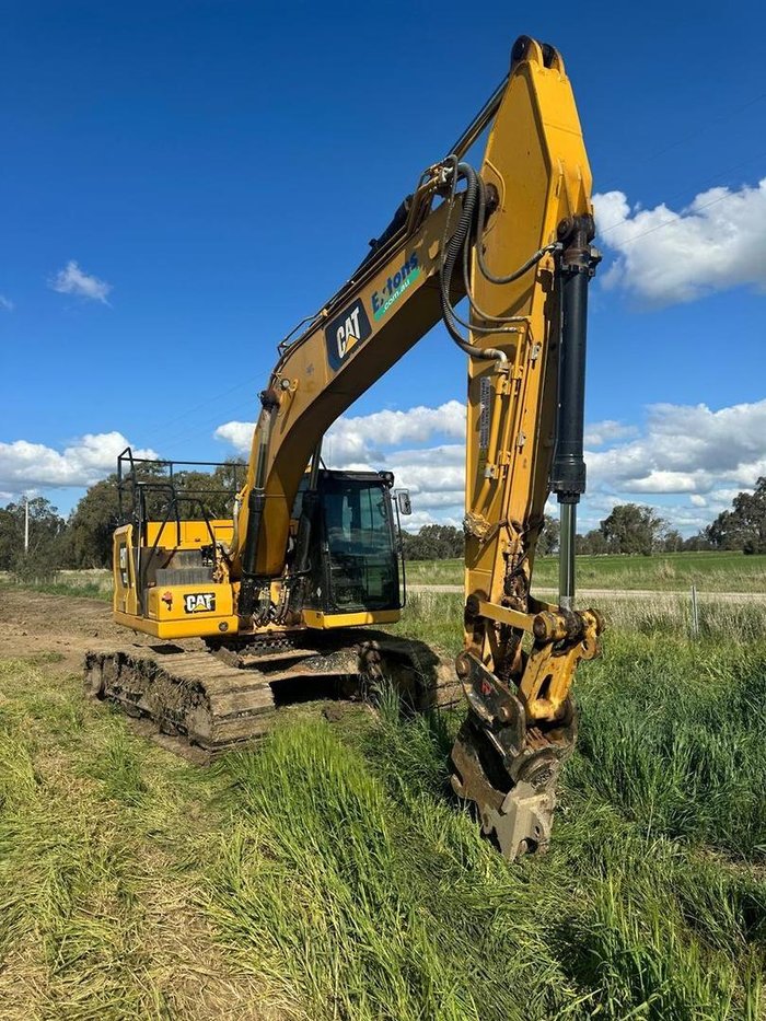 2018 Caterpillar 323