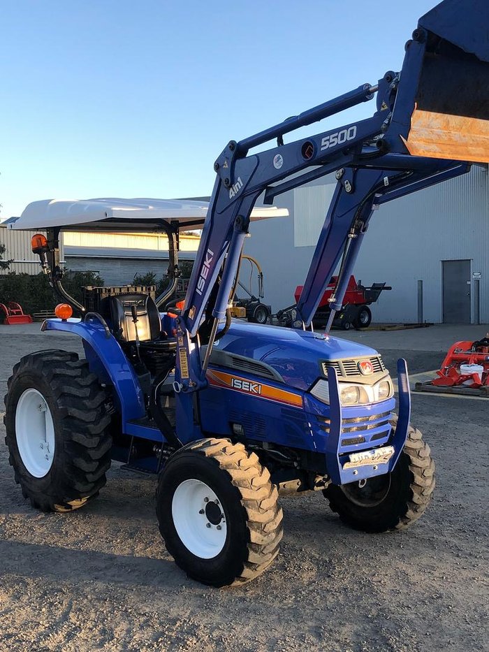 0 Iseki Tg5570 Rops 60Hp Ind Wheels Fel & 4In1 Bkt 389 Hours Blue