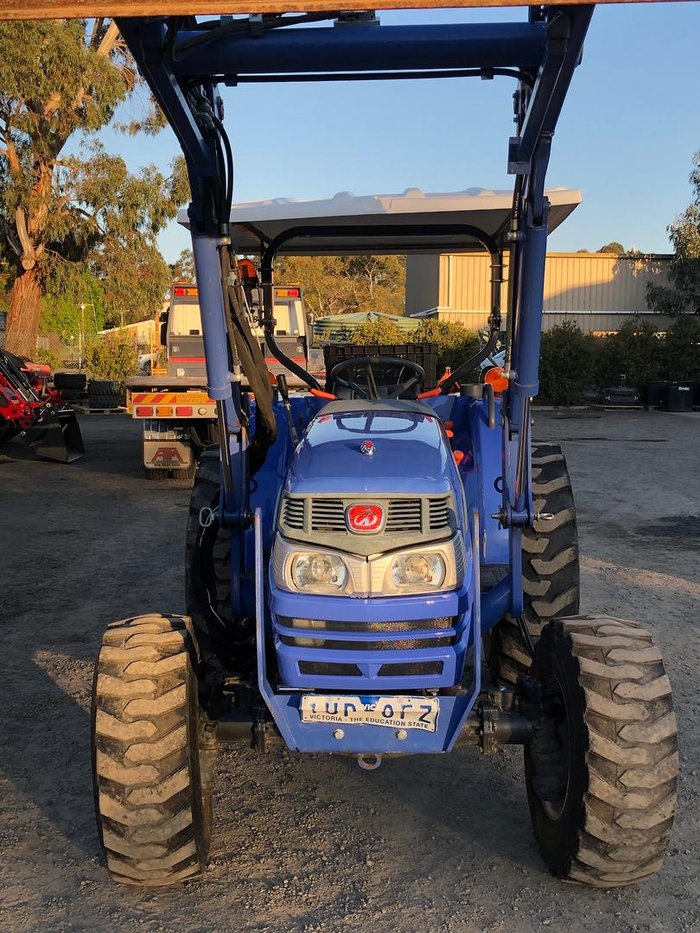 0 Iseki Tg5570 Rops 60Hp Ind Wheels Fel & 4In1 Bkt 389 Hours Blue