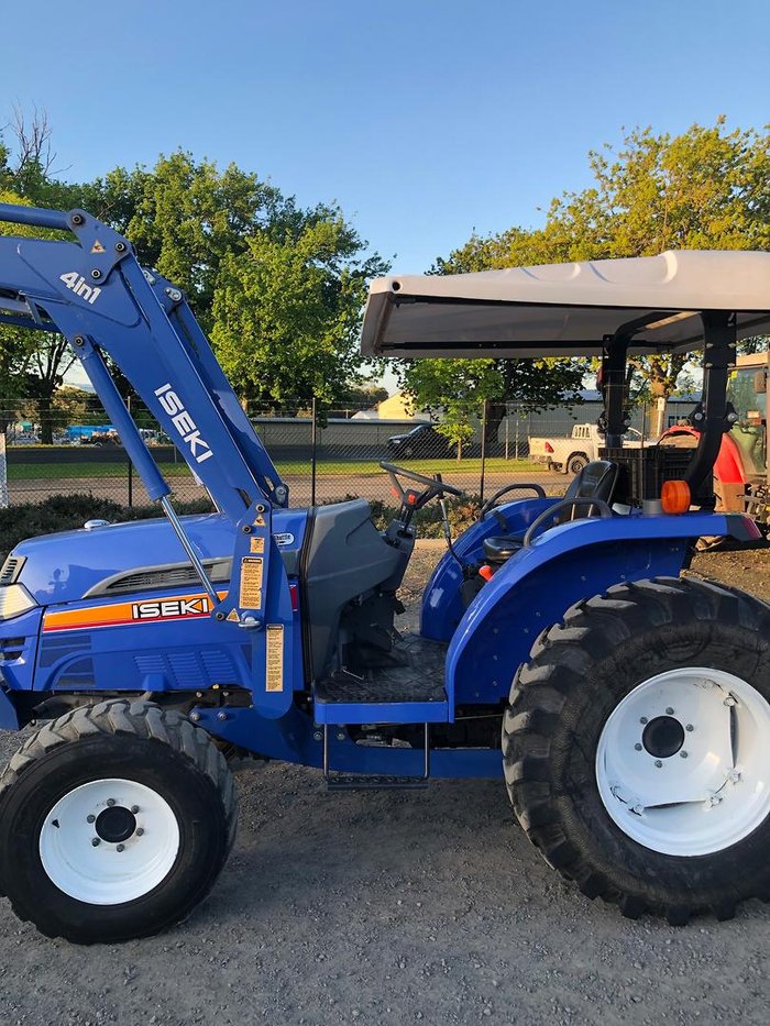 0 Iseki Tg5570 Rops 60Hp Ind Wheels Fel & 4In1 Bkt 389 Hours Blue