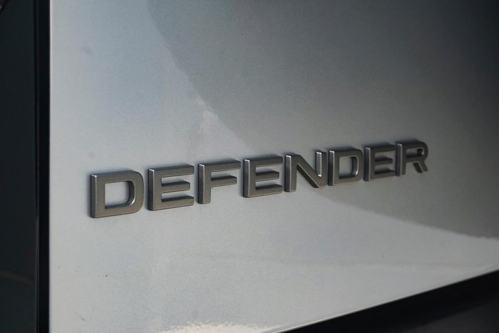 2024 Land Rover Defender 110 P400e X-Dynamic SE