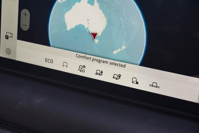 2024 Land Rover Defender 110 P400e X-Dynamic SE