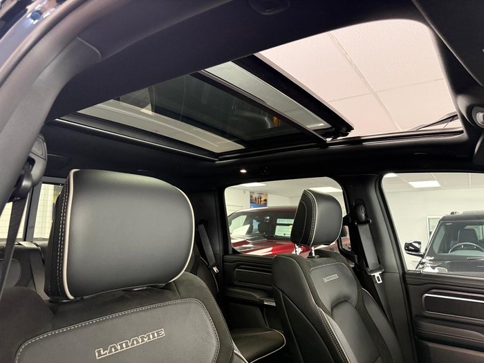 2024 RAM 1500 Laramie Sport RamBox