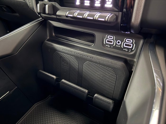 2024 RAM 1500 Laramie Sport RamBox