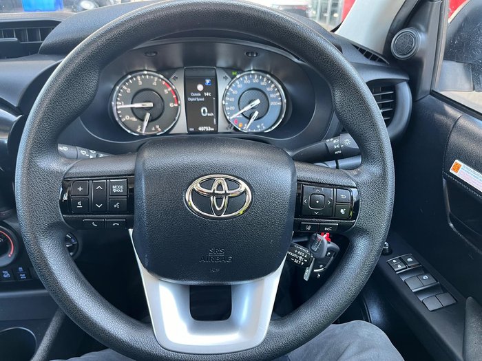 2023 Toyota Hilux SR