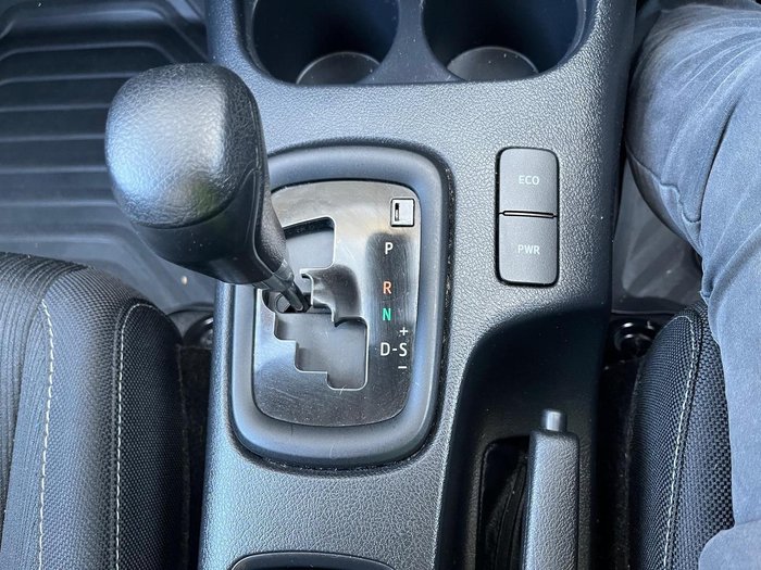 2023 Toyota Hilux SR