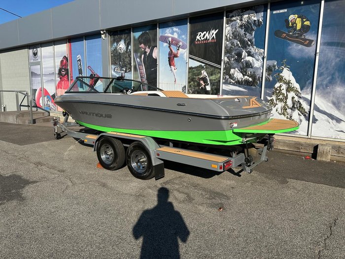 2020 Nautique 200