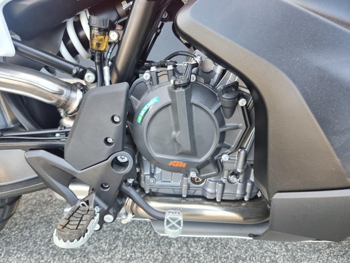 2024 KTM 890 Adventure Adventure Orange